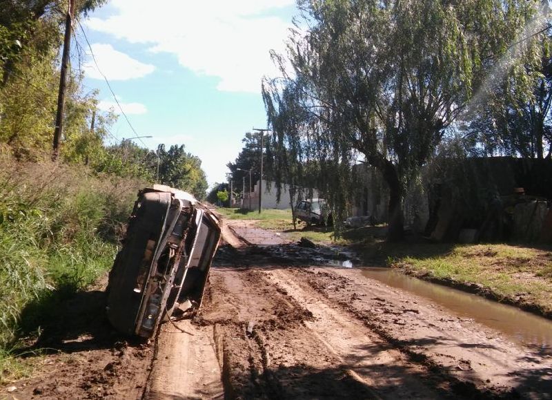 Se quedó encajado el equipo desobstructor del área de Servicios Municipales.